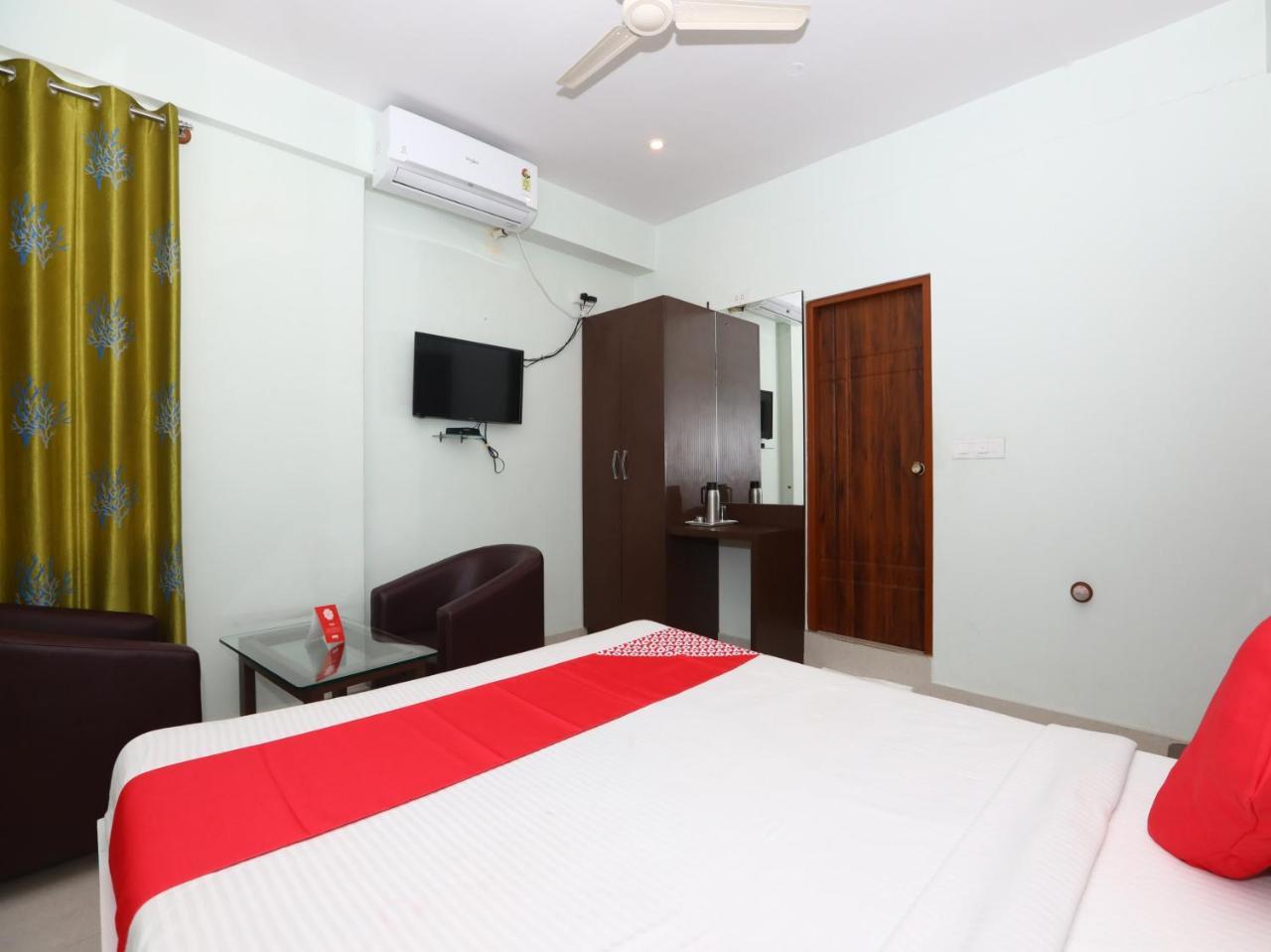 Golden Residency Hotel Mysore Exterior foto